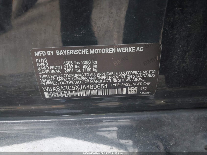 2018 BMW 3er VIN WBA8A3C5XJA489654 IAAI salvage auction — LEFT REAR, Salvage Title, sold $4,300 on 2026-08-18 (photo 9)