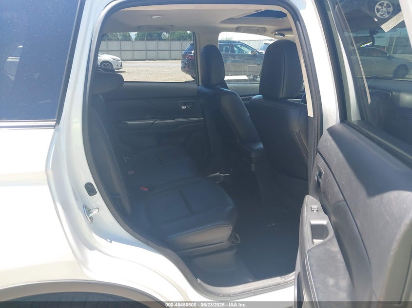2016 Mitsubishi Outlander VIN JA4AD3A33GZ034291 IAAI salvage auction — NORMAL WEAR, Clear (Georgia), sold $1,300 on 2026-07-20 (photo 8)