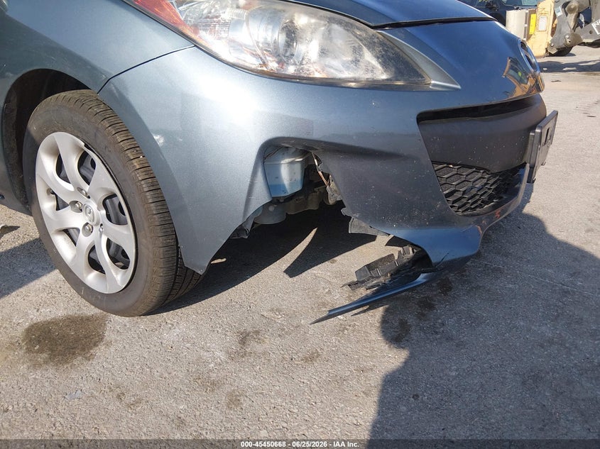 2012 Mazda 3 VIN JM1BL1UF9C1529739 IAAI salvage auction — RIGHT FRONT, Salvage (Missouri), sold $25 on 2026-07-30 (photo 6)