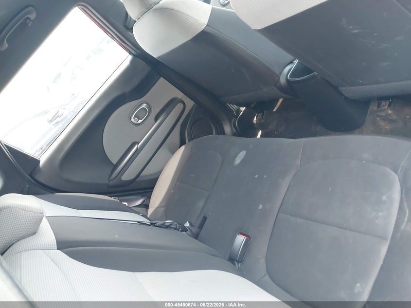 2015 Kia Soul VIN KNDJN2A21F7219048 IAAI salvage auction — NORMAL WEAR, Original (Texas), sold $600 on 2026-07-29 (photo 8)