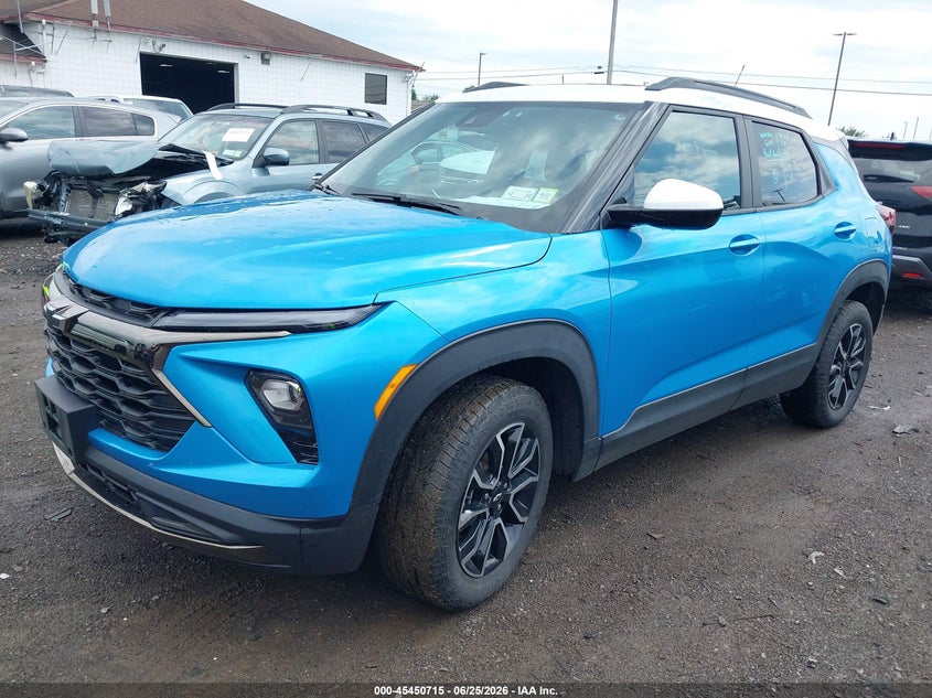 2025 Chevrolet Trailblazer VIN KL79MSSL8SB150974 IAAI salvage auction — HAIL, Wait Title, sold $10,925 on 2026-09-02 (photo 2)