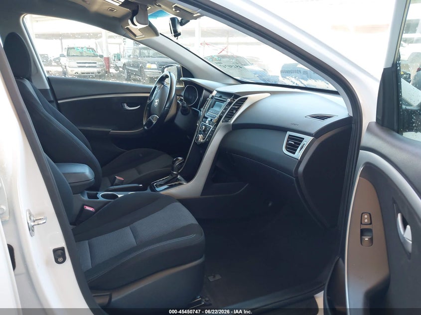 2016 Hyundai Elantra VIN KMHD35LH6GU318646 IAAI salvage auction — NORMAL WEAR, Clear (Arizona), sold $175 on 2026-07-07 (photo 5)