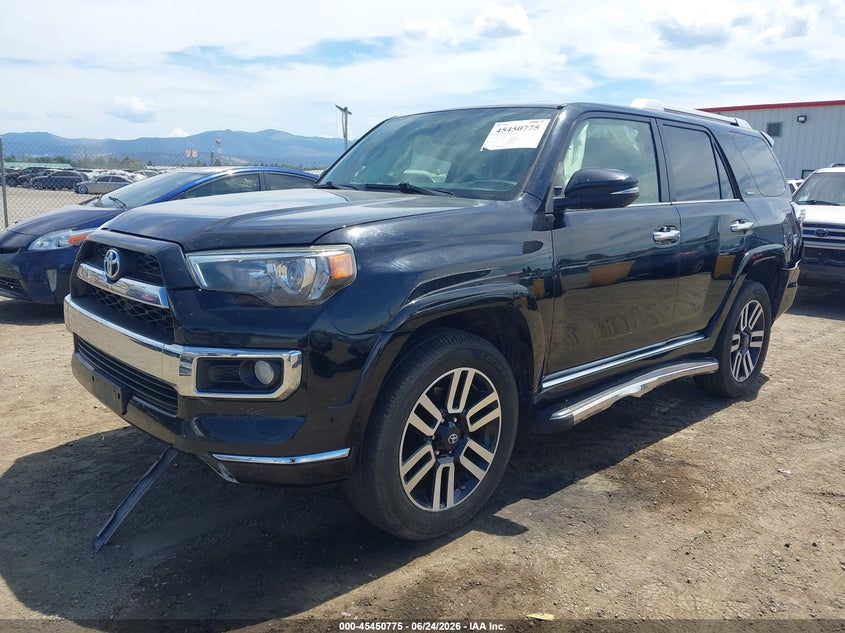 2017 Toyota 4runner VIN JTEBU5JR7H5424115 IAAI salvage auction — SIDE, Salvage Title, sold $10,200 on 2026-07-25 (photo 2)