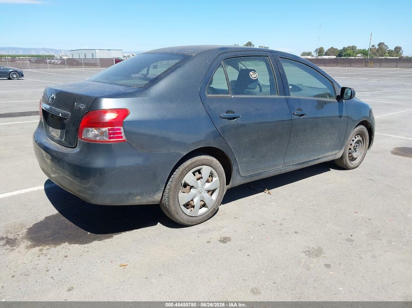 2007 Toyota Yaris VIN JTDBT923271073340 IAAI salvage auction — NORMAL WEAR, Clear - Dealer Only (California), sold $700 on 2026-07-07 (photo 4)