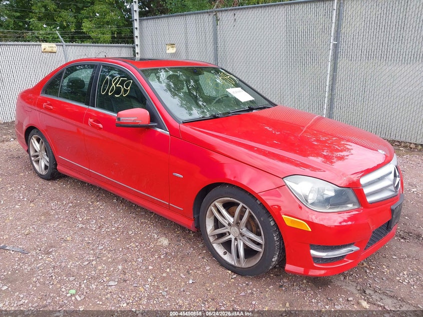 2012 Mercedes-benz C-klasse VIN WDDGF4HBXCR210234 IAAI salvage auction — NORMAL WEAR, Salvage Title, sold $225 on 2026-07-29 (photo 1)