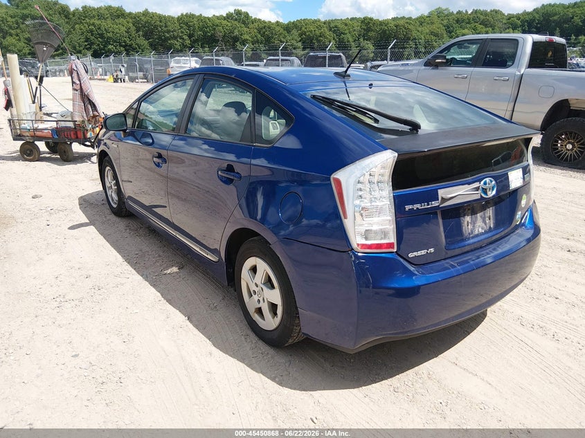 2011 Toyota Prius VIN JTDKN3DU7B0294685 IAAI salvage auction — NORMAL WEAR, Clear-Endorsement (Wisconsin), sold $900 on 2026-07-15 (photo 3)