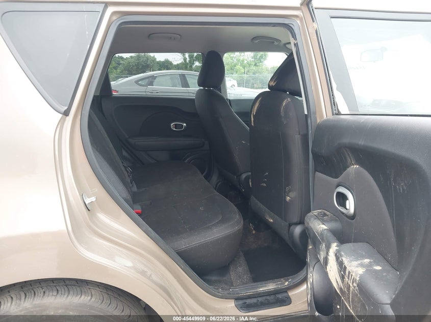 2015 Kia Soul VIN KNDJN2A25F7222941 IAAI salvage auction — NORMAL WEAR, Clear (Missouri), sold $800 on 2026-07-14 (photo 8)