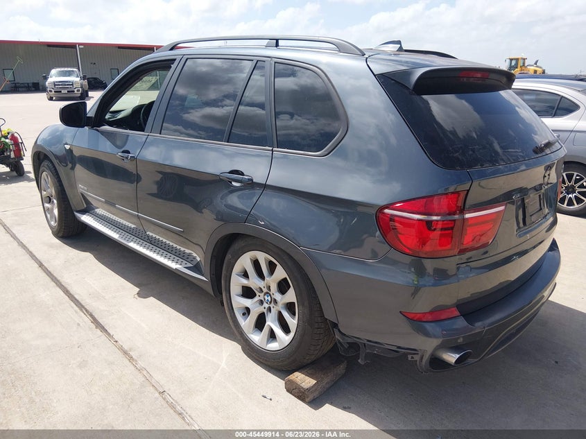 2011 BMW X5 VIN 5UXZV4C58BL401903 IAAI salvage auction — WATER/FLOOD, Salvage (Texas), sold $525 on 2026-07-24 (photo 3)