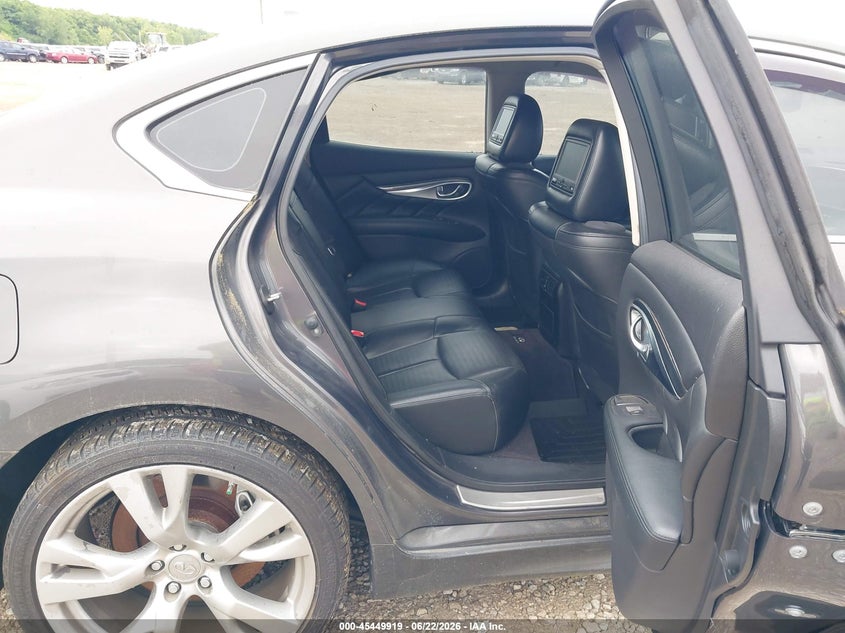 2011 Infiniti M56 VIN JN1AY1APXBM520347 IAAI salvage auction — NORMAL WEAR, Original (Ohio), sold $25 on 2026-07-22 (photo 8)