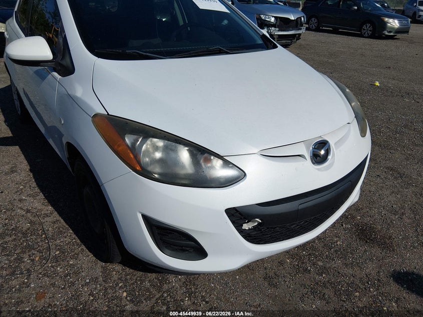 2011 Mazda 2 VIN JM1DE1HY6B0126210 IAAI salvage auction — NORMAL WEAR, Clear (Florida), sold $600 on 2026-07-28 (photo 6)