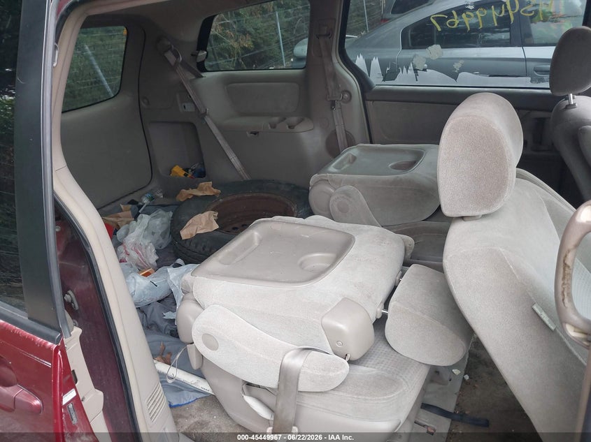 2006 Toyota Sienna VIN 5TDZA23C96S469762 IAAI salvage auction — NORMAL WEAR, Clear (Indiana), sold $650 on 2026-07-15 (photo 8)