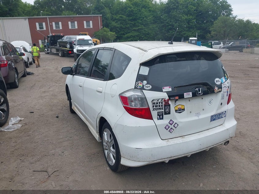 2010 Honda Fit VIN JHMGE8H40AC039210 IAAI salvage auction — NORMAL WEAR, Reconstructed (Massachusetts), sold $425 on 2026-07-21 (photo 3)