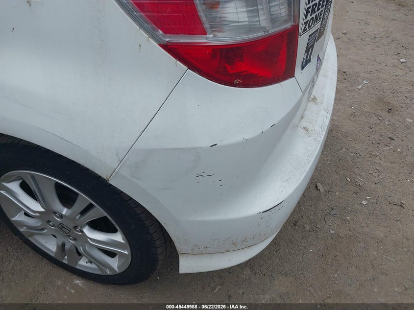 2010 Honda Fit VIN JHMGE8H40AC039210 IAAI salvage auction — NORMAL WEAR, Reconstructed (Massachusetts), sold $425 on 2026-07-21 (photo 6)