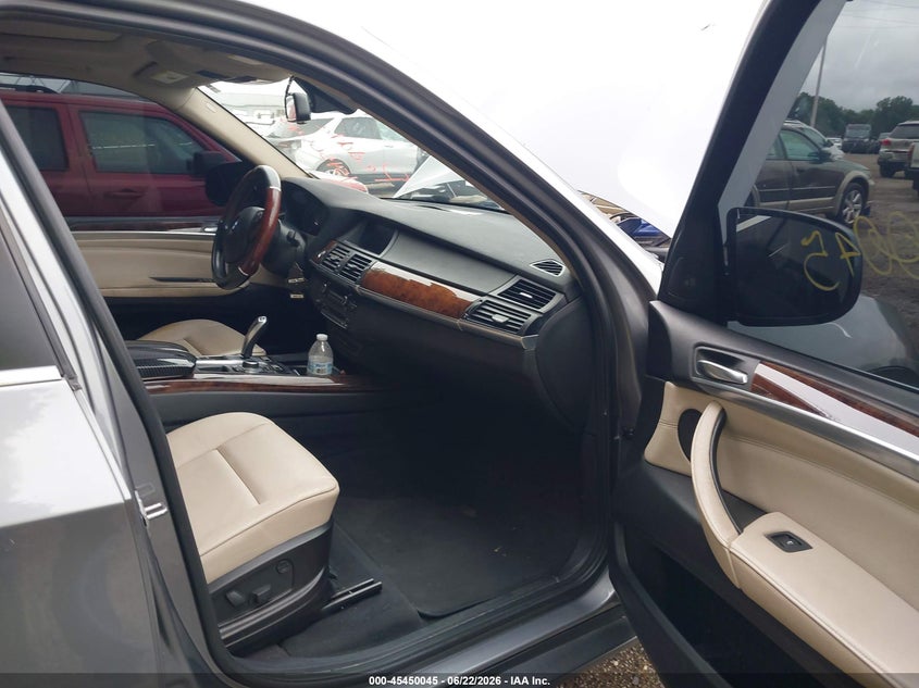 2013 BMW X5 VIN 5UXZV8C50DL899539 IAAI salvage auction — NORMAL WEAR, Clear (Indiana), sold $1,375 on 2026-07-15 (photo 5)