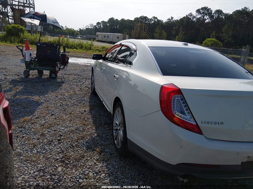 2013 Lincoln Mks VIN 1LNHL9FT8DG613315 IAAI salvage auction — RIGHT SIDE, Salvage Title, sold $2,000 on 2026-07-31 (photo 3)