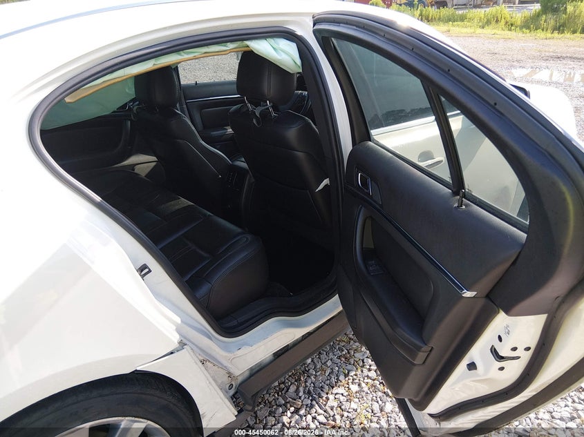 2013 Lincoln Mks VIN 1LNHL9FT8DG613315 IAAI salvage auction — RIGHT SIDE, Salvage Title, sold $2,000 on 2026-07-31 (photo 8)