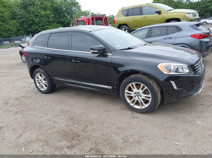 2015 Volvo Xc60 VIN YV4612RK7F2757267 IAAI salvage auction — NORMAL WEAR, Clear (Massachusetts), sold $2,300 on 2026-07-21 (photo 1)