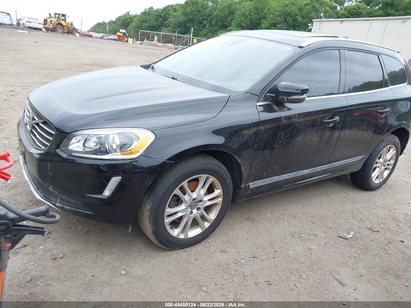 2015 Volvo Xc60 VIN YV4612RK7F2757267 IAAI salvage auction — NORMAL WEAR, Clear (Massachusetts), sold $2,300 on 2026-07-21 (photo 2)
