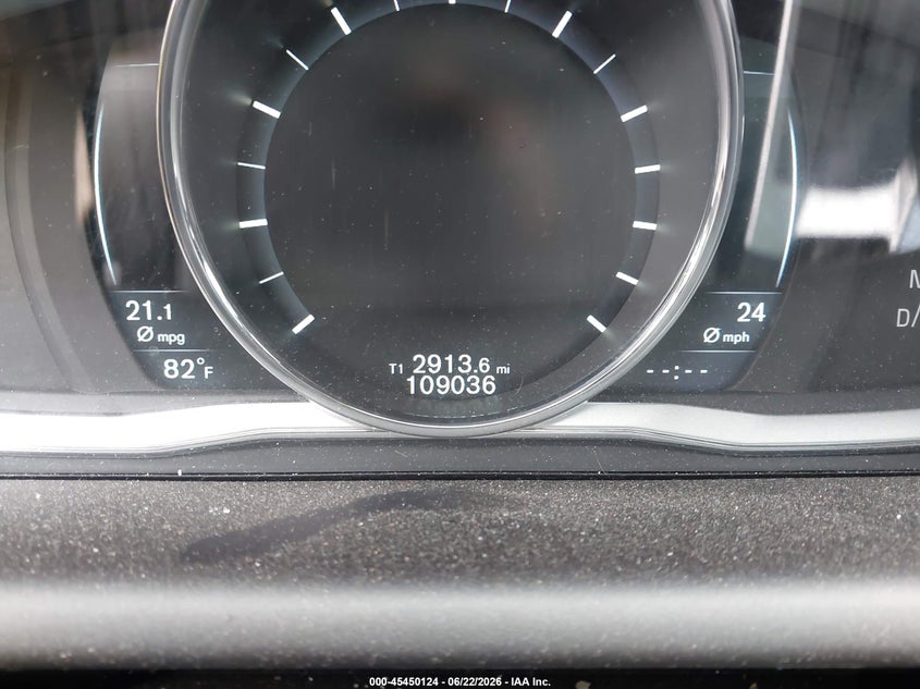2015 Volvo Xc60 VIN YV4612RK7F2757267 IAAI salvage auction — NORMAL WEAR, Clear (Massachusetts), sold $2,300 on 2026-07-21 (photo 7)