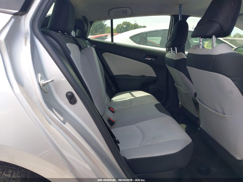 2017 Toyota Prius VIN JTDKARFUXH3540292 IAAI salvage auction — NORMAL WEAR, Clear-Dealer Only (North Carolina), sold $3,825 on 2026-07-29 (photo 8)