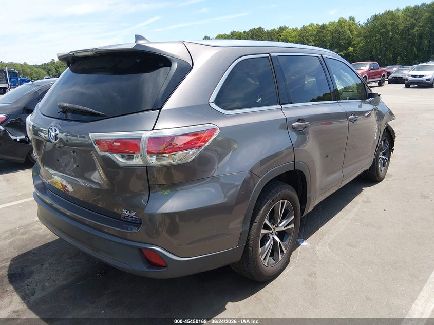2016 Toyota Highlander VIN 5TDKKRFH3GS140085 IAAI salvage auction — RIGHT FRONT, Salvage Title, sold $3,750 on 2026-07-22 (photo 4)