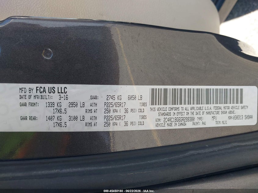 2016 Chrysler Town & country VIN 2C4RC1BG6GR299380 IAAI salvage auction — NORMAL WEAR, Clear-Dealer Only (Oregon), sold $350 on 2026-07-09 (photo 9)