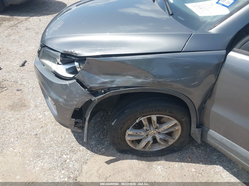2016 Volkswagen Tiguan VIN WVGAV7AX5GW516609 IAAI salvage auction — NORMAL WEAR, Original (Texas), sold $925 on 2026-07-08 (photo 6)