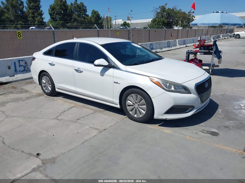 2016 Hyundai Sonata VIN KMHE24L14GA011451 IAAI salvage auction — NORMAL WEAR, Clear - Dealer Only (California), sold $1,125 on 2026-07-20 (photo 1)