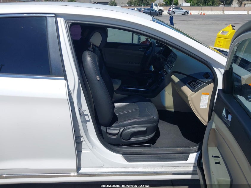 2016 Hyundai Sonata VIN KMHE24L14GA011451 IAAI salvage auction — NORMAL WEAR, Clear - Dealer Only (California), sold $1,125 on 2026-07-20 (photo 5)