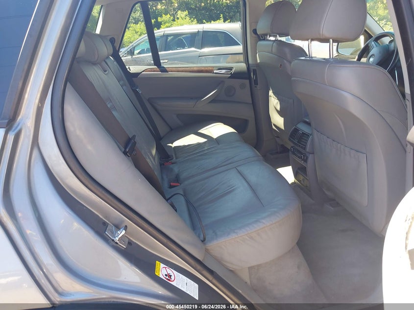 2007 BMW X5 VIN 5UXFE43527L011504 IAAI salvage auction — NORMAL WEAR, Clear (Pennsylvania), sold $450 on 2026-07-17 (photo 8)