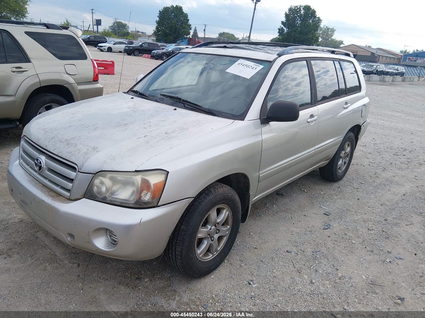 2005 Toyota Highlander VIN JTEEP21A950129751 IAAI salvage auction — NORMAL WEAR, Clear (Indiana), sold $675 on 2026-07-28 (photo 2)