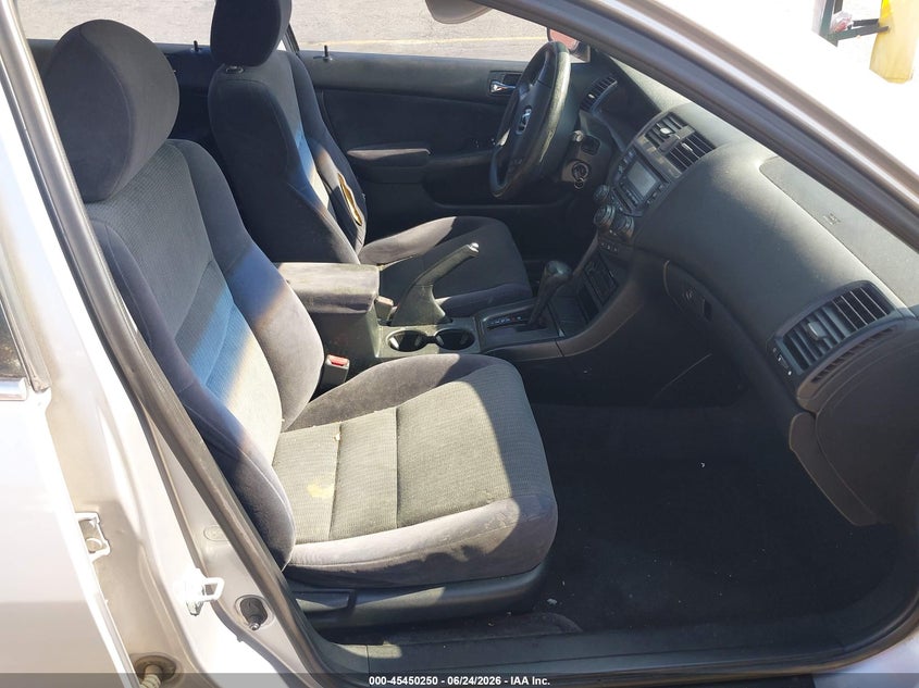 2003 Honda Accord VIN JHMCM56323C067653 IAAI salvage auction — NORMAL WEAR, Salvage Title (California), sold $350 on 2026-07-28 (photo 5)