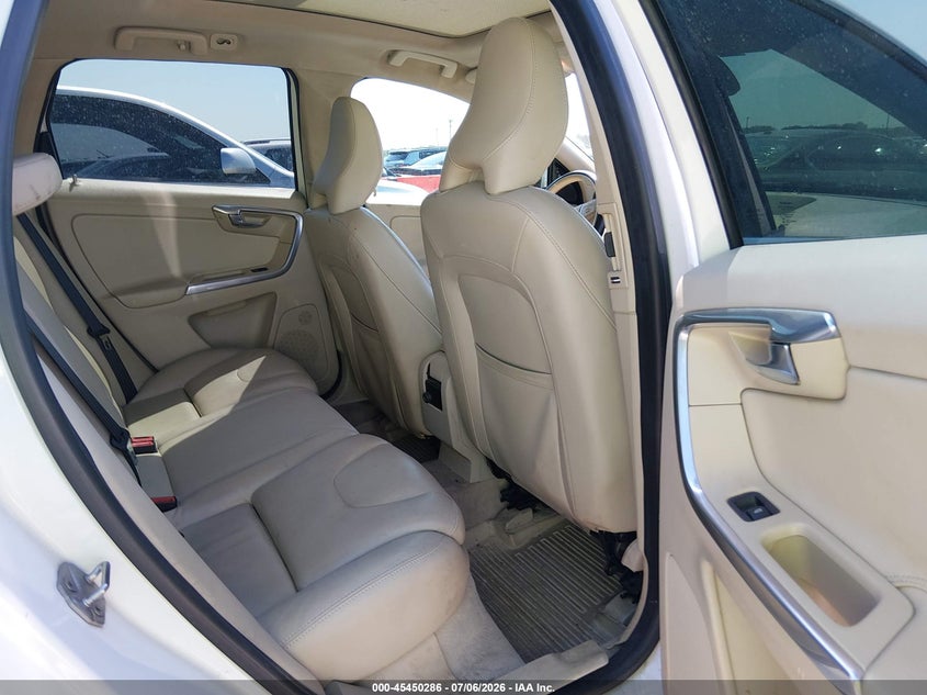 2016 Volvo Xc60 VIN YV440MDM3G2863571 IAAI salvage auction — NORMAL WEAR, Original (Texas), sold $1,000 on 2026-07-27 (photo 8)