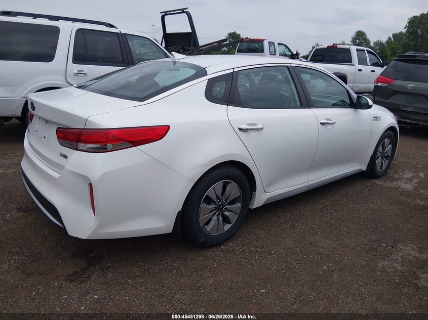 2017 Kia Optima VIN KNAGT4LE2H5019021 IAAI salvage auction — NORMAL WEAR, Original (Ohio), sold $1,000 on 2026-07-15 (photo 4)