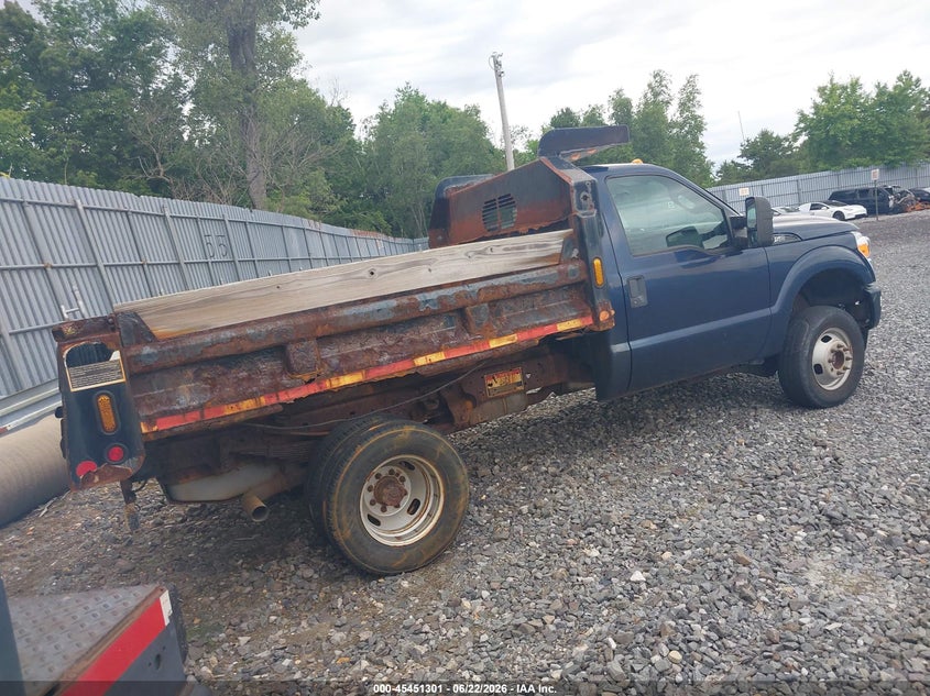 2015 Ford F-350 VIN 1FDRF3H65FED31955 IAAI salvage auction — NORMAL WEAR, Sf97 (New Jersey), sold $525 on 2026-07-21 (photo 4)