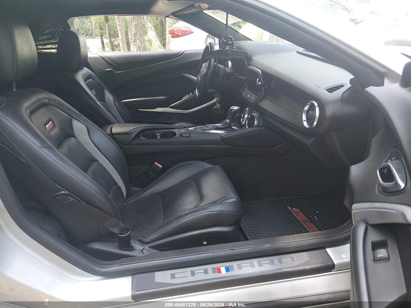2019 Chevrolet Camaro VIN 1G1FH3D78K0137386 IAAI salvage auction — REAR END, Salvage (Virginia), sold $11,600 on 2026-08-01 (photo 5)
