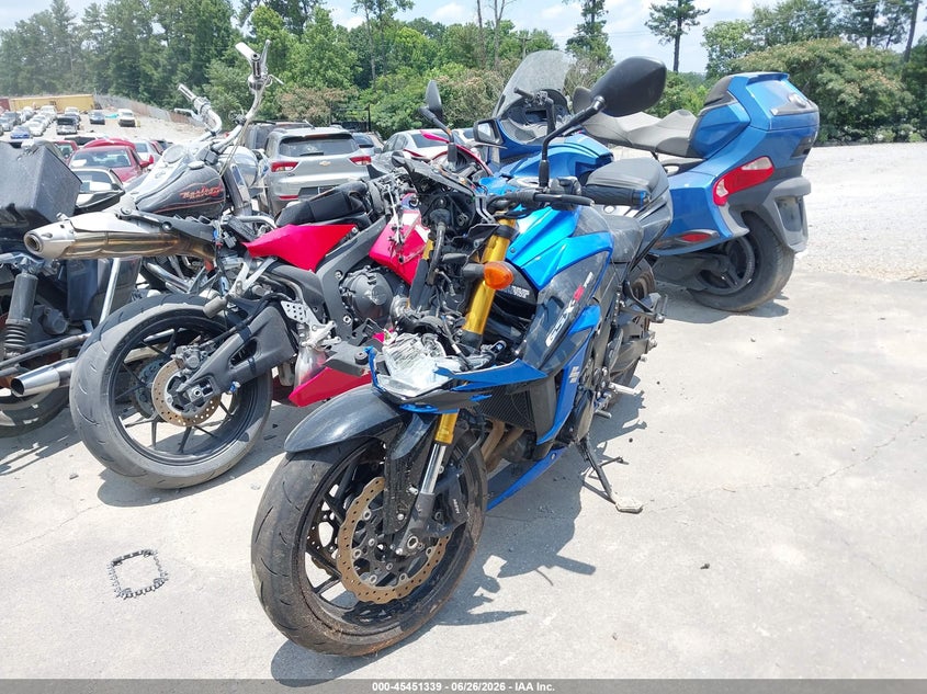 2018 Suzuki Gsx-s VIN JS1C533B1J2101237 IAAI salvage auction — FRONT END, Salvage (Georgia), sold $1,100 on 2026-07-29 (photo 2)