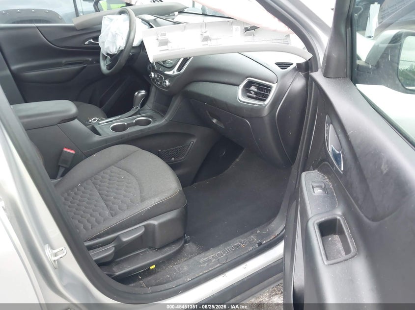 2018 Chevrolet Equinox VIN 3GNAXJEV9JS626299 IAAI salvage auction — FRONT END, Wait Title, sold $1,800 on 2026-08-23 (photo 5)