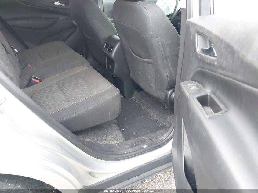2018 Chevrolet Equinox VIN 3GNAXJEV9JS626299 IAAI salvage auction — FRONT END, Wait Title, sold $1,800 on 2026-08-23 (photo 8)
