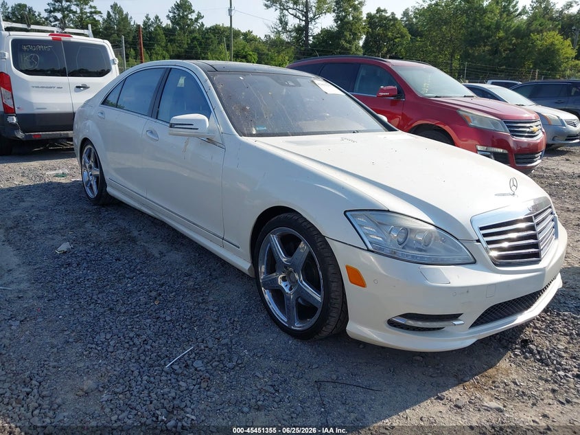 2010 Mercedes-benz S class VIN WDDNG7BB0AA325158 IAAI salvage auction — WATER/FLOOD, Salvage (South Carolina), sold $1,900 on 2026-07-21 (photo 1)