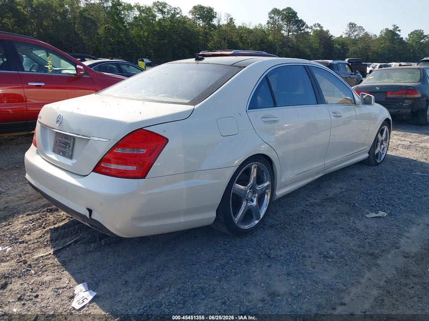 2010 Mercedes-benz S class VIN WDDNG7BB0AA325158 IAAI salvage auction — WATER/FLOOD, Salvage (South Carolina), sold $1,900 on 2026-07-21 (photo 4)