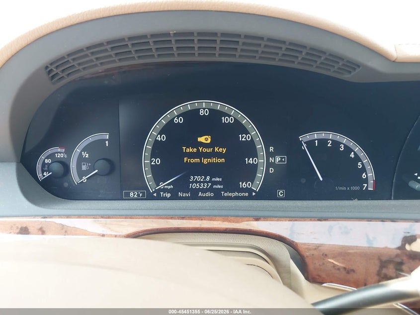 2010 Mercedes-benz S class VIN WDDNG7BB0AA325158 IAAI salvage auction — WATER/FLOOD, Salvage (South Carolina), sold $1,900 on 2026-07-21 (photo 7)