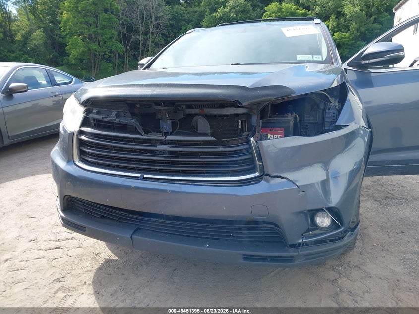 2015 Toyota Highlander VIN 5TDJKRFH8FS102622 IAAI salvage auction — FRONT END, Salvage Title, sold $6,000 on 2026-07-15 (photo 6)