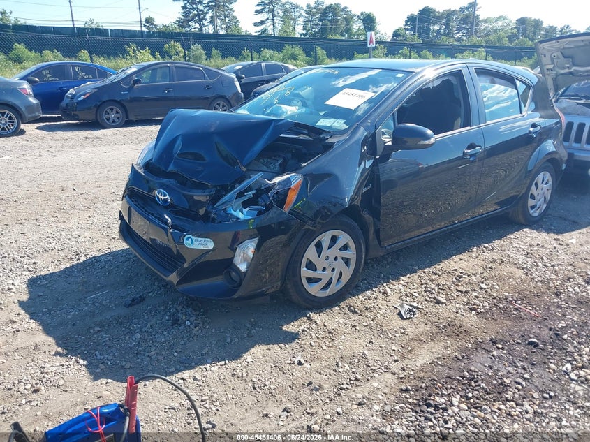 2015 Toyota Prius c VIN JTDKDTB37F1582591 IAAI salvage auction — FRONT END, Mv-907A (New York), sold $575 on 2026-07-28 (photo 2)