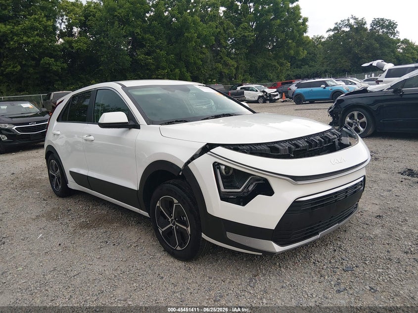 2024 Kia Niro VIN KNDCP3LE1R5119323 — IAAI salvage auction photo