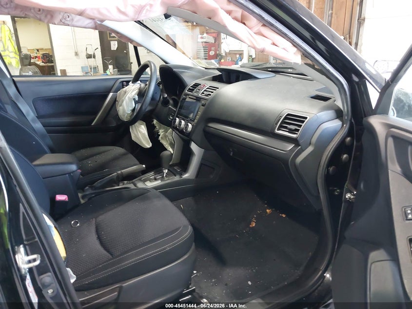 2017 Subaru Forester VIN JF2SJAGC6HH800683 IAAI salvage auction — ROLLOVER, Salvage Title, sold $475 on 2026-07-15 (photo 5)