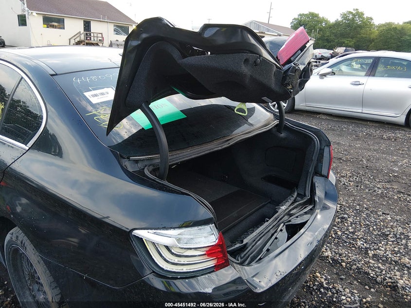 2014 BMW 5er VIN WBA5A7C54ED613271 IAAI salvage auction — FRONT & REAR, Bill Of Sale (New York), sold $700 on 2026-07-14 (photo 6)