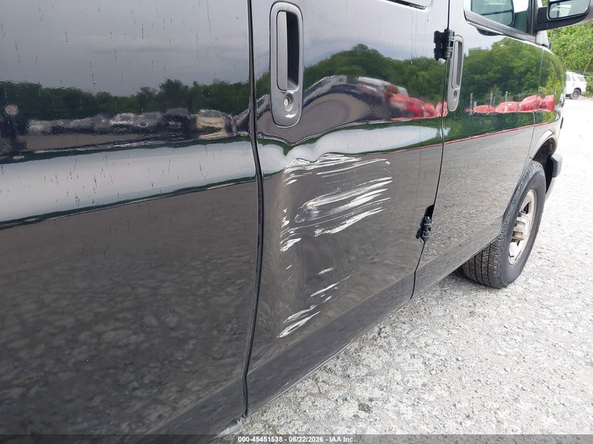 2018 Chevrolet Express 3500 VIN 1GAZGPFG7J1243129 IAAI salvage auction — NORMAL WEAR, Sf97 (New York), sold $13,300 on 2026-07-23 (photo 6)