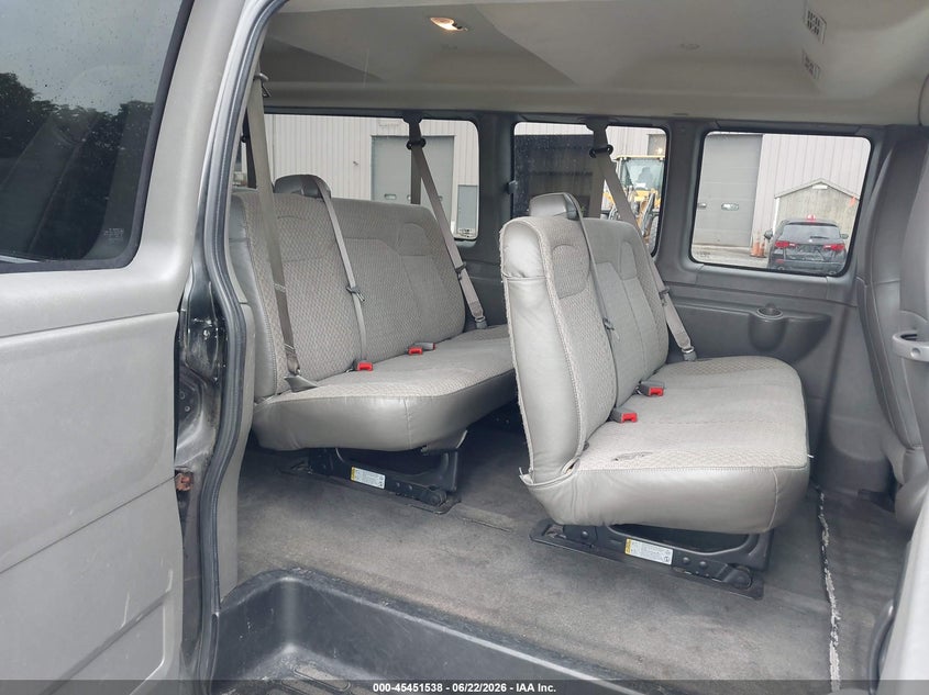 2018 Chevrolet Express 3500 VIN 1GAZGPFG7J1243129 IAAI salvage auction — NORMAL WEAR, Sf97 (New York), sold $13,300 on 2026-07-23 (photo 8)