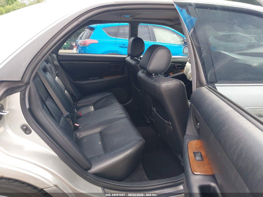 2000 Lexus ES VIN JT8BF28G2Y5075218 IAAI salvage auction — FRONT END, Salvage - Greater Than 75% (Maryland), sold $25 on 2026-07-30 (photo 8)